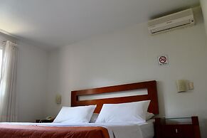 HI Huasteca Inn Hotel