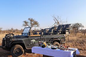 Tomo Safari Lodge