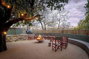 Tomo Safari Lodge