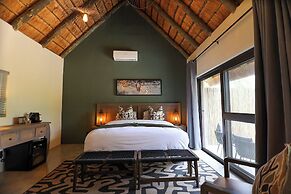Tomo Safari Lodge