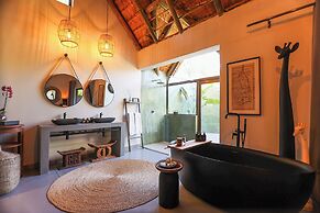Tomo Safari Lodge