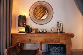 Tomo Safari Lodge