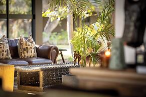 Tomo Safari Lodge