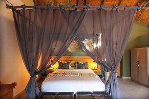 Tomo Safari Lodge