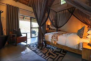 Tomo Safari Lodge