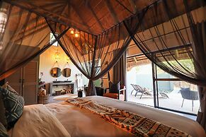 Tomo Safari Lodge