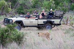 Tomo Safari Lodge