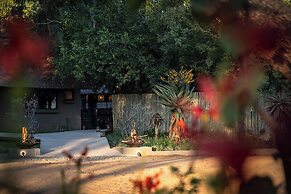 Tomo Safari Lodge