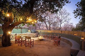Tomo Safari Lodge
