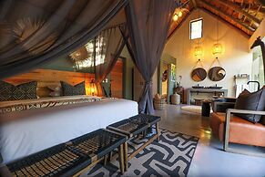 Tomo Safari Lodge