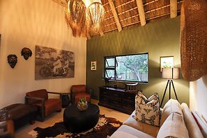Tomo Safari Lodge