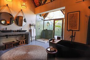 Tomo Safari Lodge