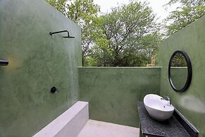 Tomo Safari Lodge