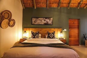 Tomo Safari Lodge