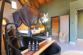 Tomo Safari Lodge