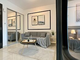 Almas Suites By Iconic Bliss