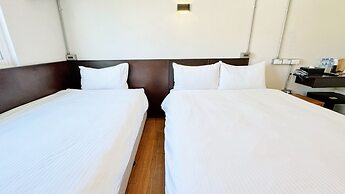 Cloud Haku Cozy Inn