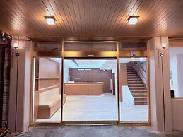 Cloud Haku Cozy Inn