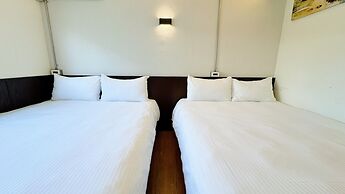 Cloud Haku Cozy Inn