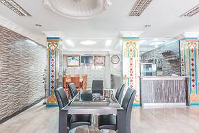 Super OYO 1640 Fallinda Hotel