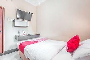 Super OYO 1640 Fallinda Hotel