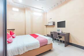 Super OYO 1640 Fallinda Hotel