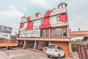 Super OYO 1640 Fallinda Hotel