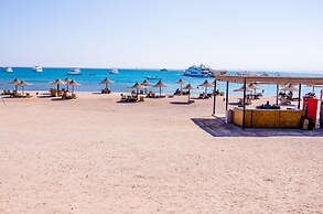 Roma Host Way Hotel & Aqua Park