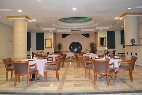 Roma Host Way Hotel & Aqua Park
