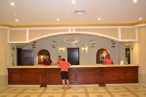 Roma Host Way Hotel & Aqua Park