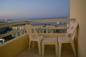 Roma Host Way Hotel & Aqua Park