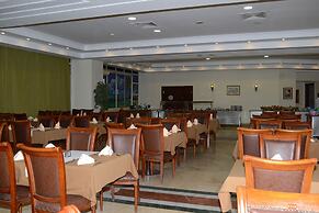 Roma Host Way Hotel & Aqua Park