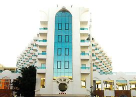 Roma Host Way Hotel & Aqua Park