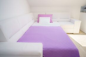 Dalmat Apartments