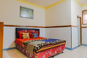 Hotel O Dewi
