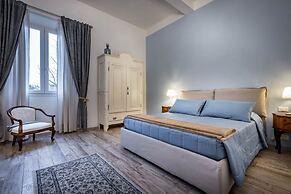 Arno Apartment A by Mmega