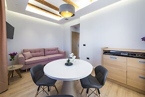 Casa Antika Suites