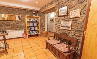 Hostal Xalet Refugi Pere Carné - Hostel
