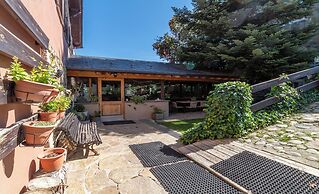 Hostal Xalet Refugi Pere Carné - Hostel