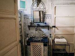 Hotel Sherazade