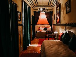 Hotel Sherazade