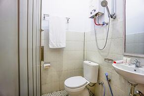 OYO 1720 A2b Residence