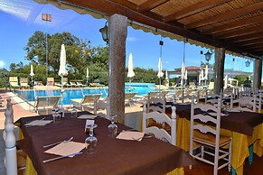 Li Suari Club Village