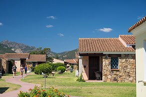 Li Suari Club Village
