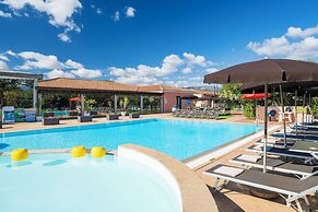 Li Suari Club Village