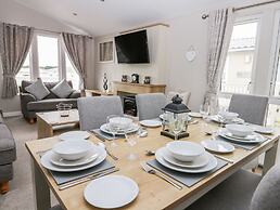 Cayton Pines