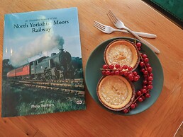 Repton @ Engine Shed