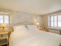 36 Sandend Village