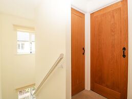 9 Malthouse Court