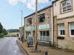 2 Holme Pool